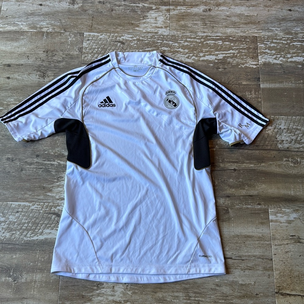 REAL MADRID Adidas 2011/2012 Training Jersey Adult US Small UK 42/44